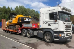 DCV-Engineering-Scania-Super-low-loader-with-JCB-Digger-loaded