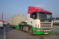 Dragon-Transport-Scania-with-low-loader