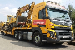 Readypower-Rail-Services-Volvo-FMX-with-Low-Loader-and-Machines-on-Back