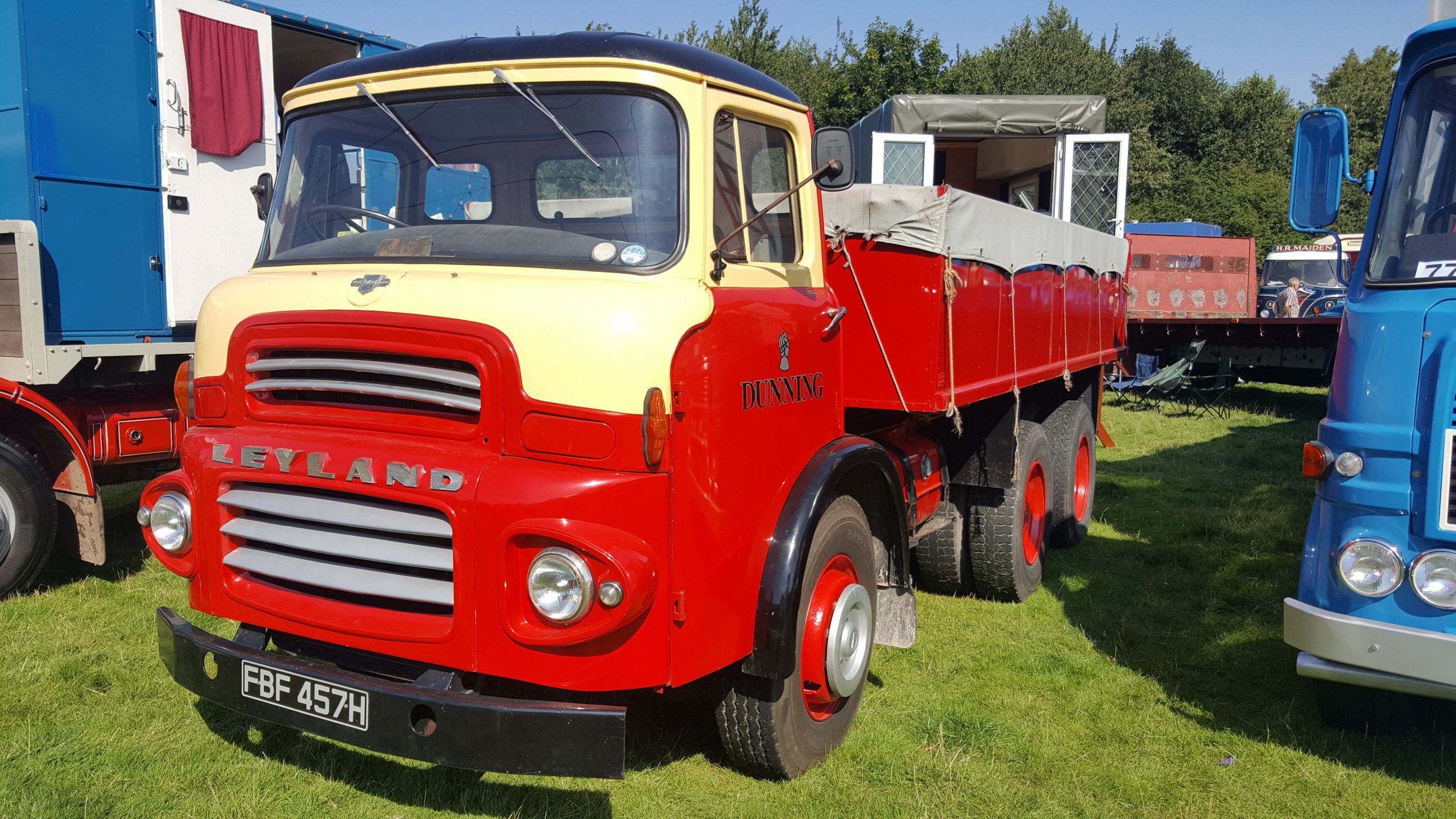 Vintage-Leyland-tipper-lorry-scaled