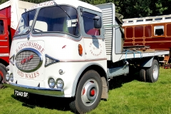 Chandlers-Transport-Vintage-ERF-classic-flatbed-lorry-scaled