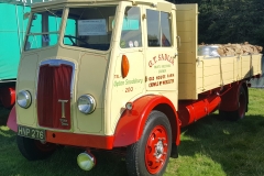 Classic-Lorry-Loaded-with-Goods-scaled