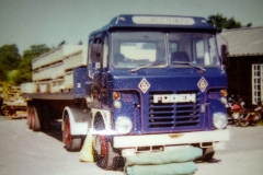Foden-lorry-with-flatbed-trailer