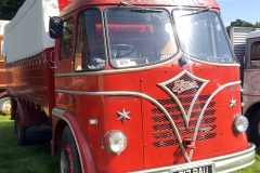 Vintage-Foden-Gardner-Truck-British-scaled