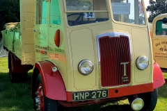Vintage-Tipper-Lorry