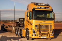 Buckingham-Volvo-with-low-loader-trailer