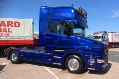 Long-Nose-Scania-stunning-blue-colour-with-chromed-wheels